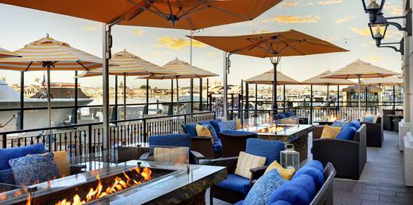 Restaurant - Balboa Bay Resort Newport Beach
