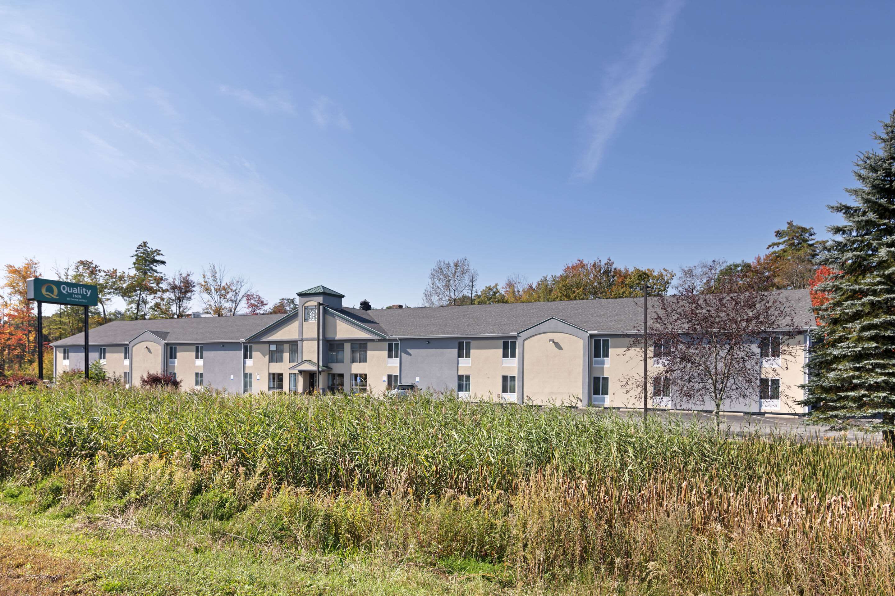 Hotel exterior | Quality Inn
