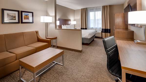 Suite - Best Western Plus Surprise Hotel