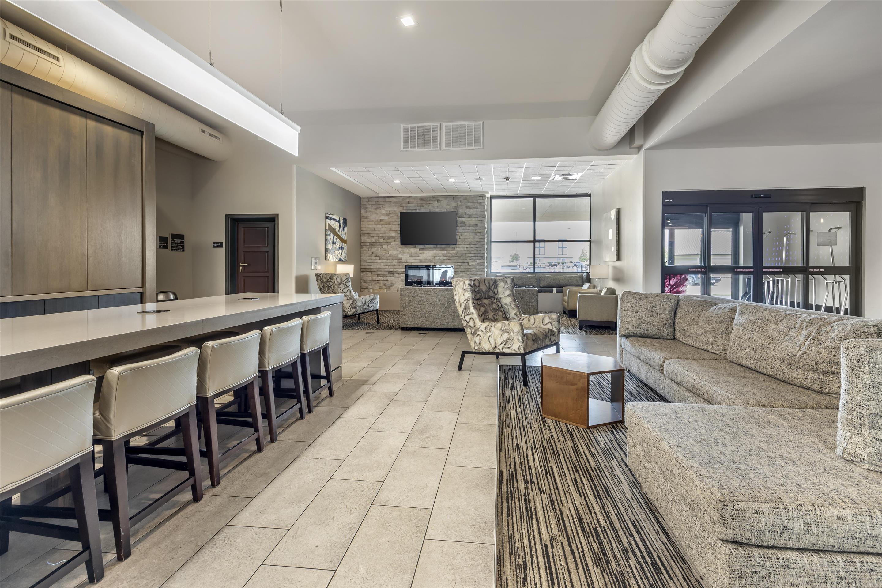 Breakfast Area | Best Western Plus Executive Residency Jackson Northeast