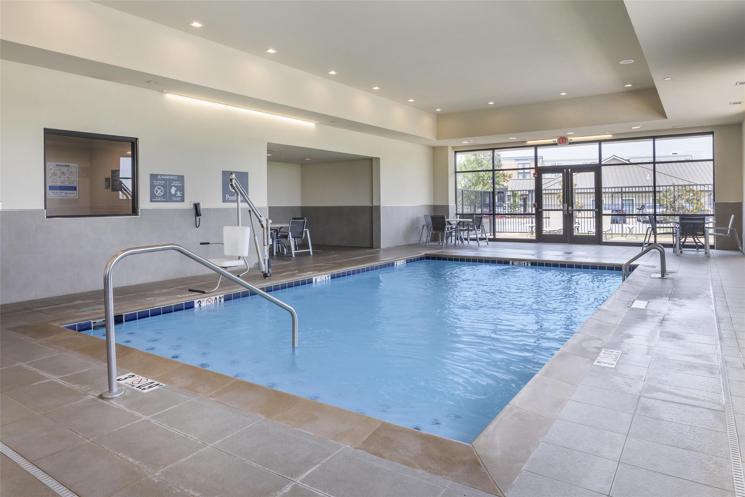 Pool | Best Western Plus Executive Residency Jackson Northeast