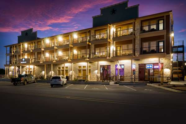 Exterior view - Best Western Bandera Suites