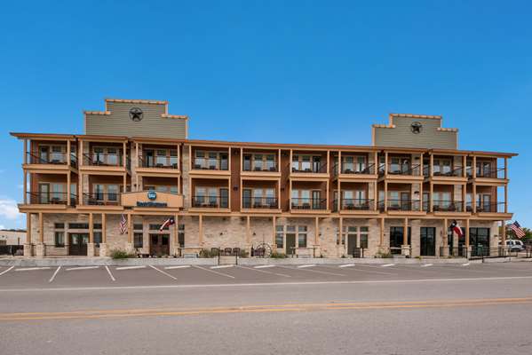 Exterior view - Best Western Bandera Suites