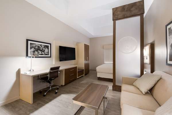 Suite - Best Western Bandera Suites