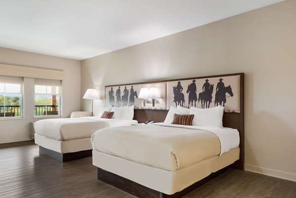 Suite - Best Western Bandera Suites