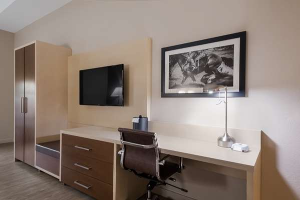 Suite - Best Western Bandera Suites