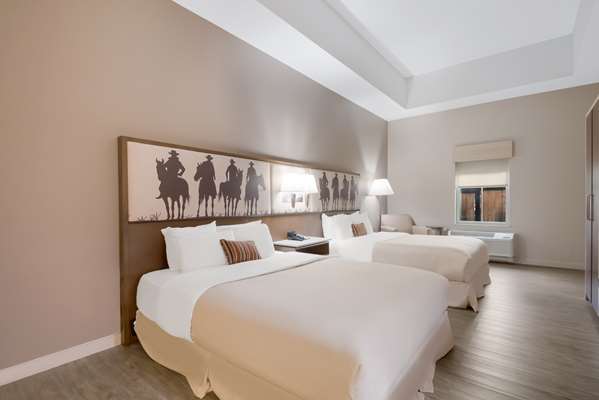 Suite - Best Western Bandera Suites