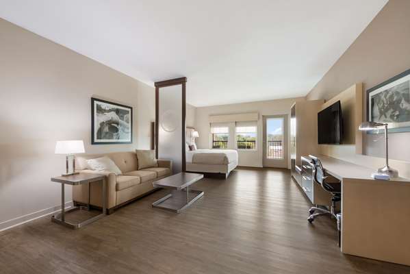 Suite - Best Western Bandera Suites