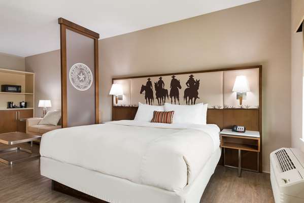 Suite - Best Western Bandera Suites