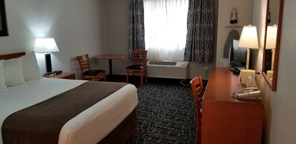  - SureStay Plus Hotel by Best Western Lethbridge