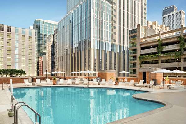 Pool - Hilton Grand Vacations Hotel Magnificent Mile Chicago