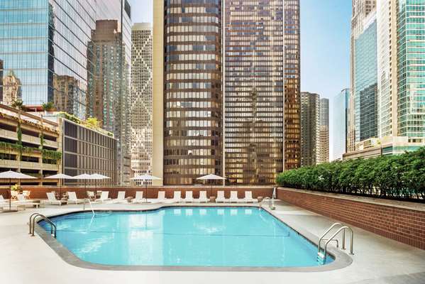 Pool - Hilton Grand Vacations Hotel Magnificent Mile Chicago