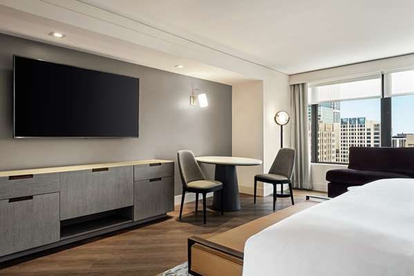  - Hilton Grand Vacations Hotel Magnificent Mile Chicago