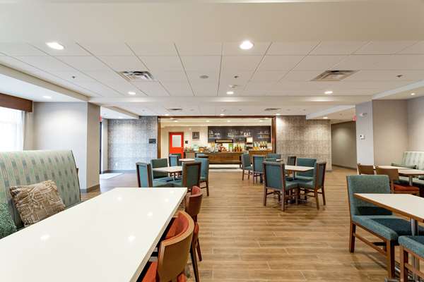 Amenities - Hampton Inn Madison - I-90, Exit 212