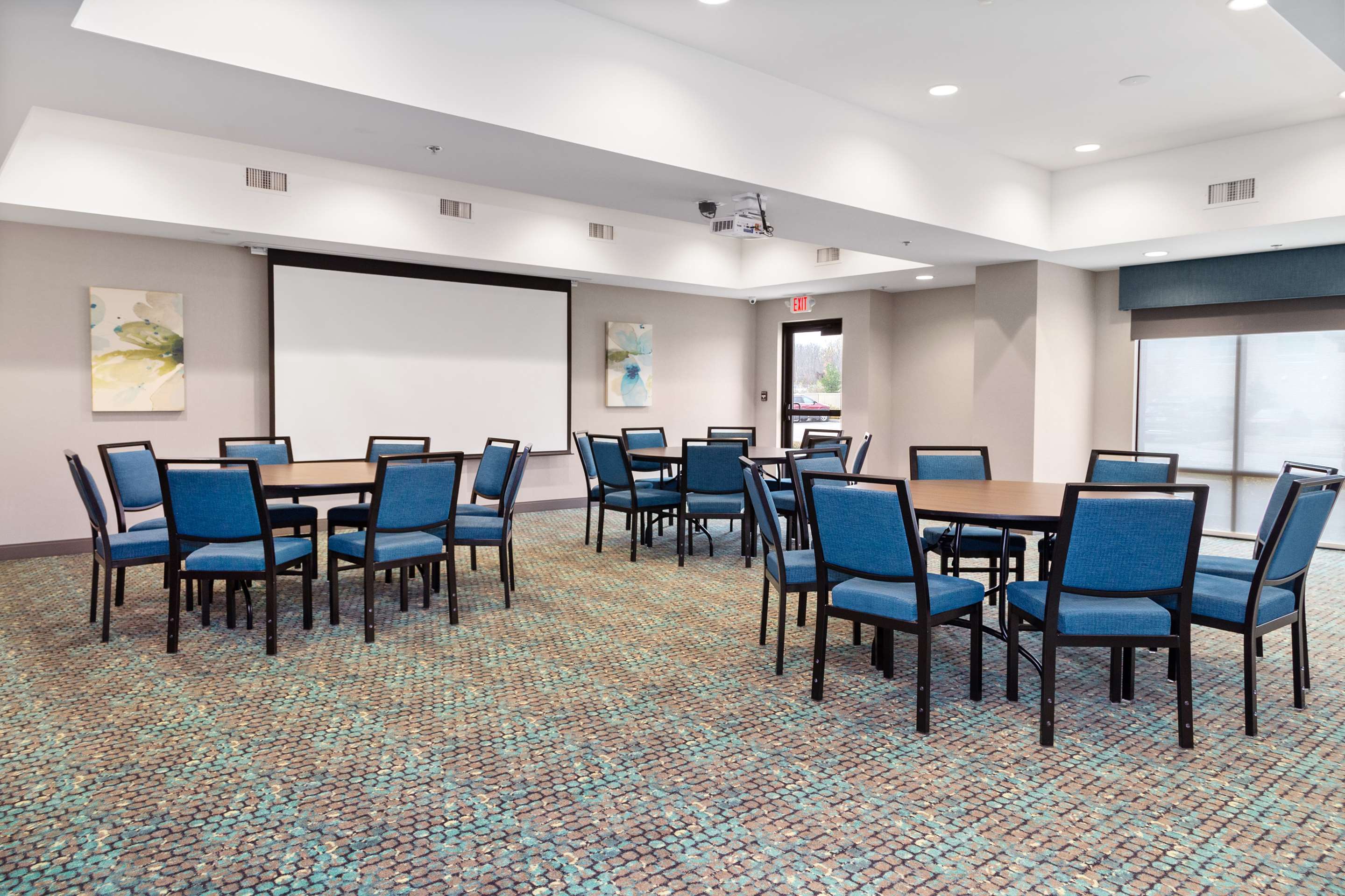 Meeting Room | Hampton Inn Madison