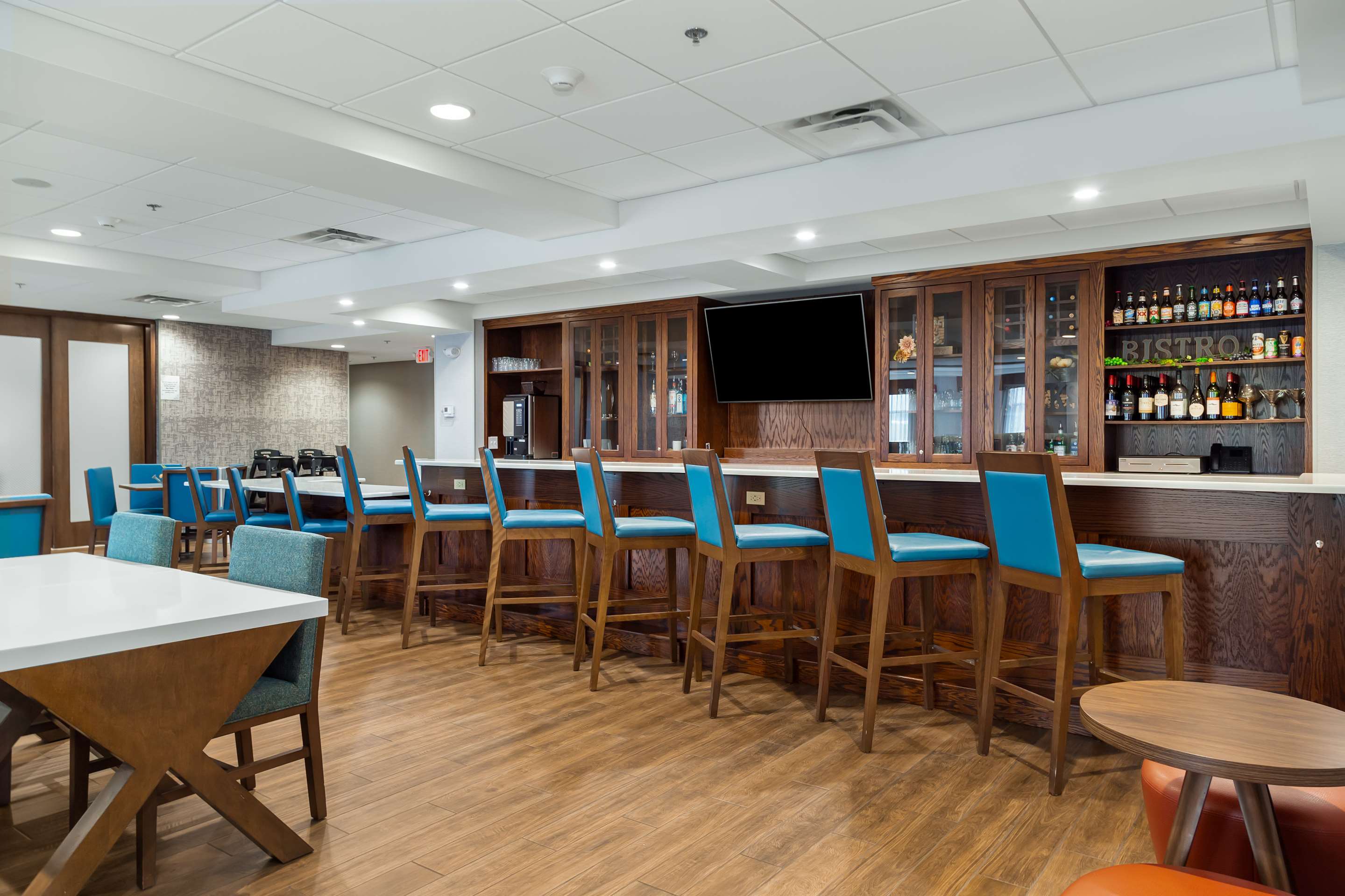 Restaurant | Hampton Inn Madison