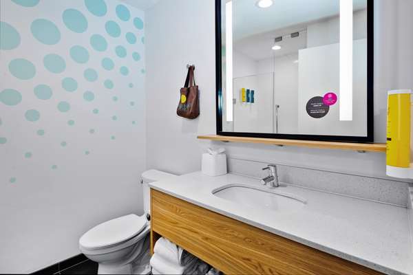  - Tru by Hilton Terrell - I-20, Exit 498