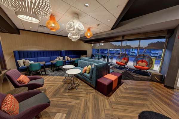  - Tru by Hilton Hotel Georgetown