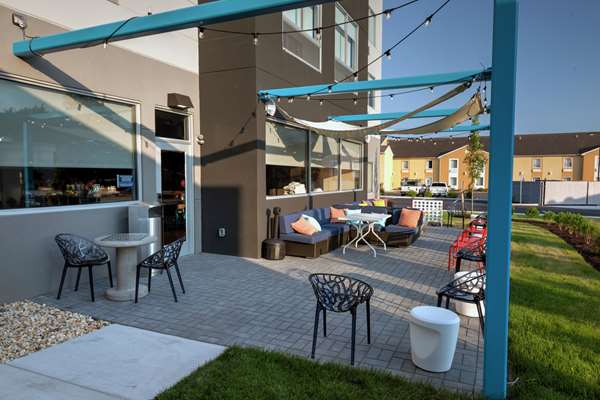 Exterior view - Tru by Hilton Hotel Georgetown