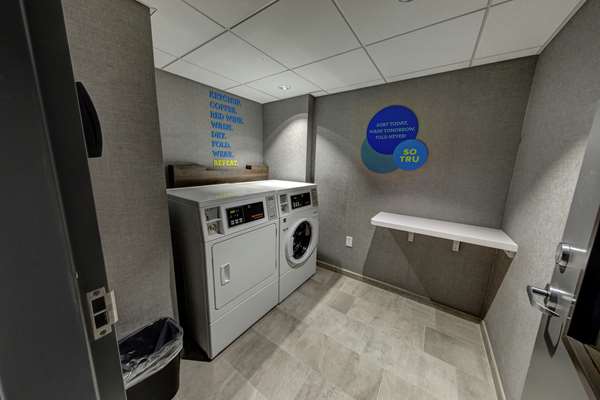  - Tru by Hilton Hotel Georgetown