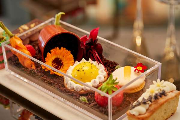 100 Queen's Gate Hotel London, Curio Collection by Hilton