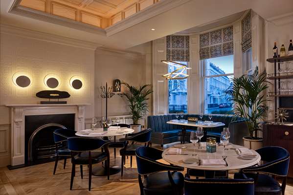 100 Queen's Gate Hotel London, Curio Collection by Hilton