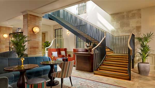 100 Queen's Gate Hotel London, Curio Collection by Hilton