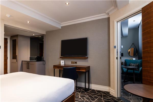 TWO BEDROOMS FAMILY ROOM