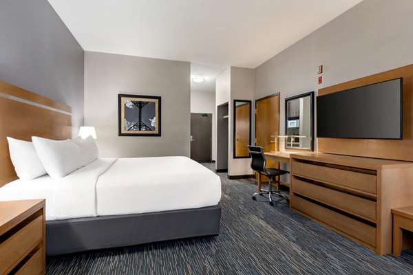  - Wingate by Wyndham Hotel Lethbridge