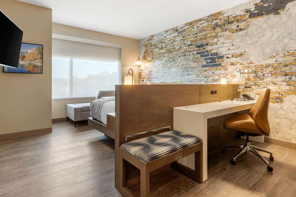CAMBRIA HOTEL FORT MILL-guestroom-Guest Room,On-Site.jpg