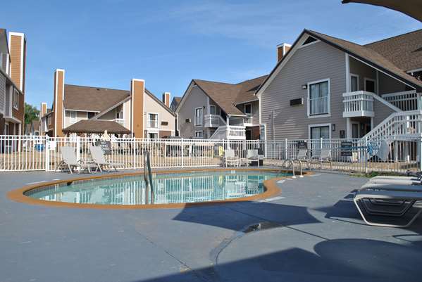 Pool - Best Western Fishkill Inn & Suites