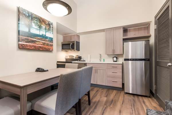 Suite - Best Western Fishkill Inn & Suites