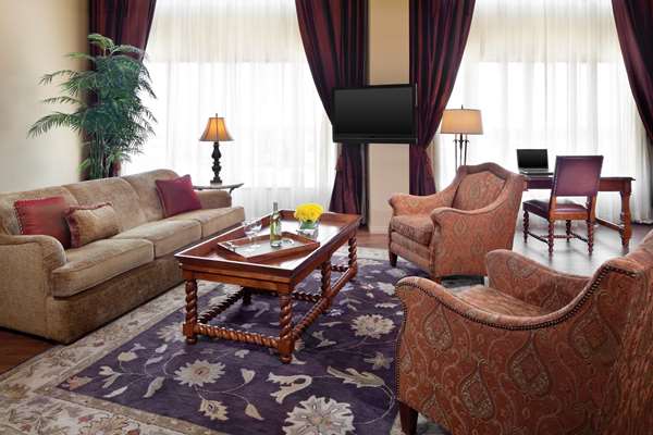 Suite - Red Deer Resort & Casino