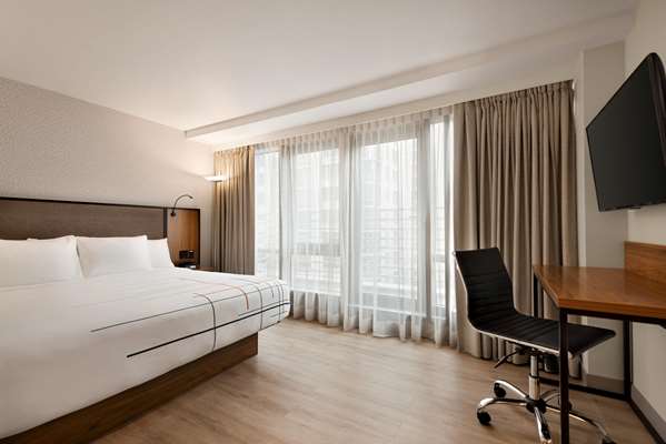 Suite - La Quinta Inn & Suites Midtown Manhattan New York