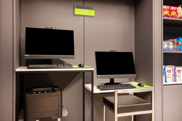 Conference Area - La Quinta Inn & Suites Midtown Manhattan New York