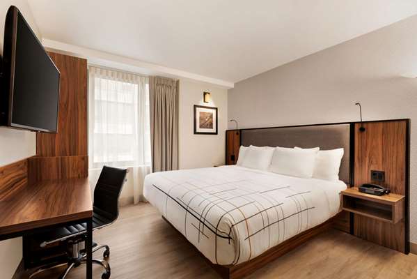  - La Quinta Inn & Suites Midtown Manhattan New York