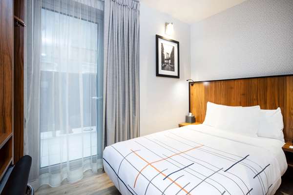  - La Quinta Inn & Suites Midtown Manhattan New York