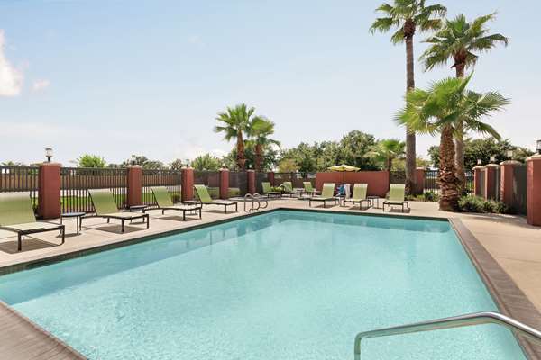 Pool - Hampton Inn Hobby Airport Houston