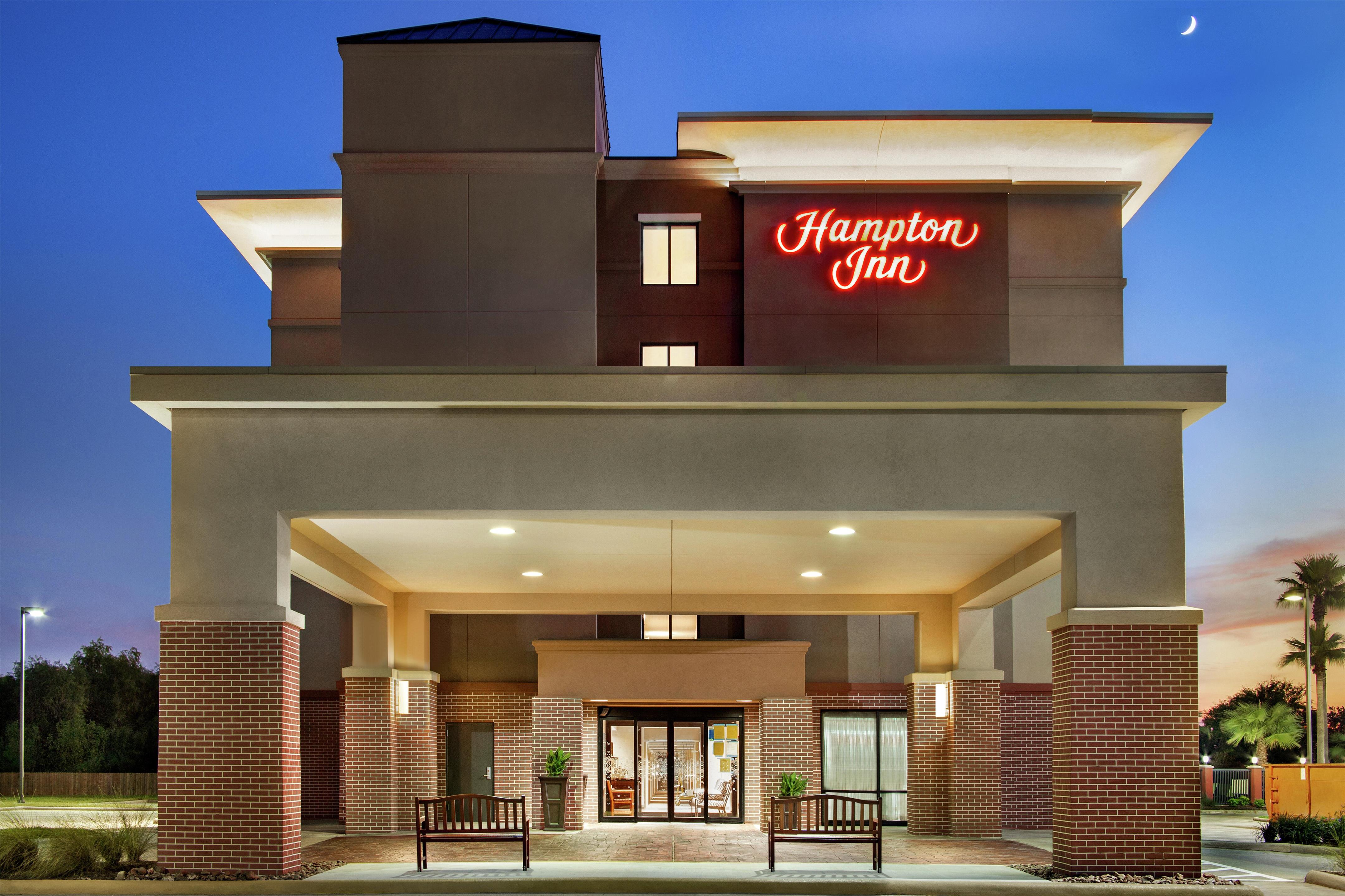Exterior | Hampton Inn Houston Hobby Airport