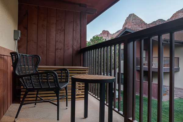  - Cliffrose Hotel Springdale