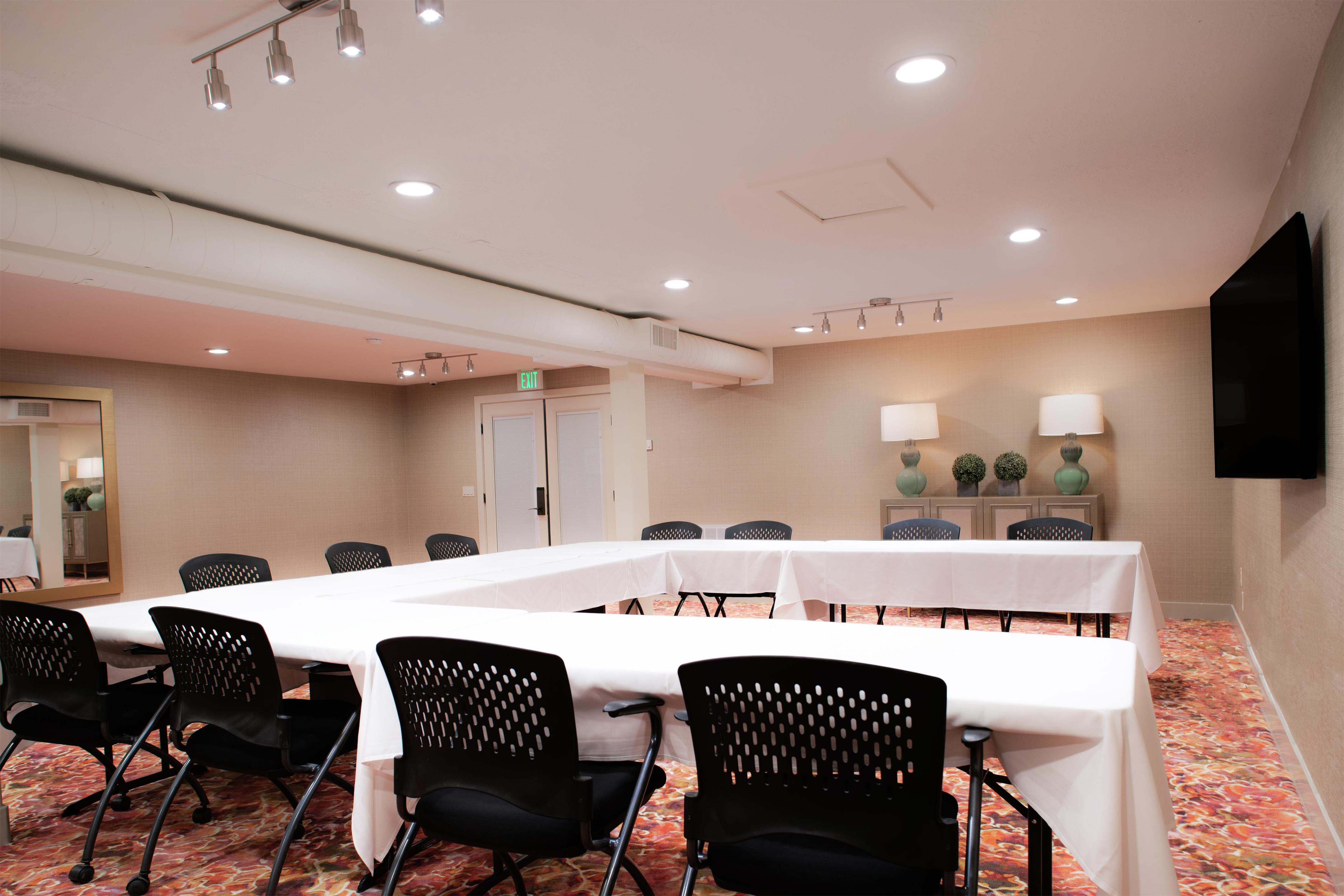 Meeting Room | Cliffrose Springdale, Curio Collection by Hilton
