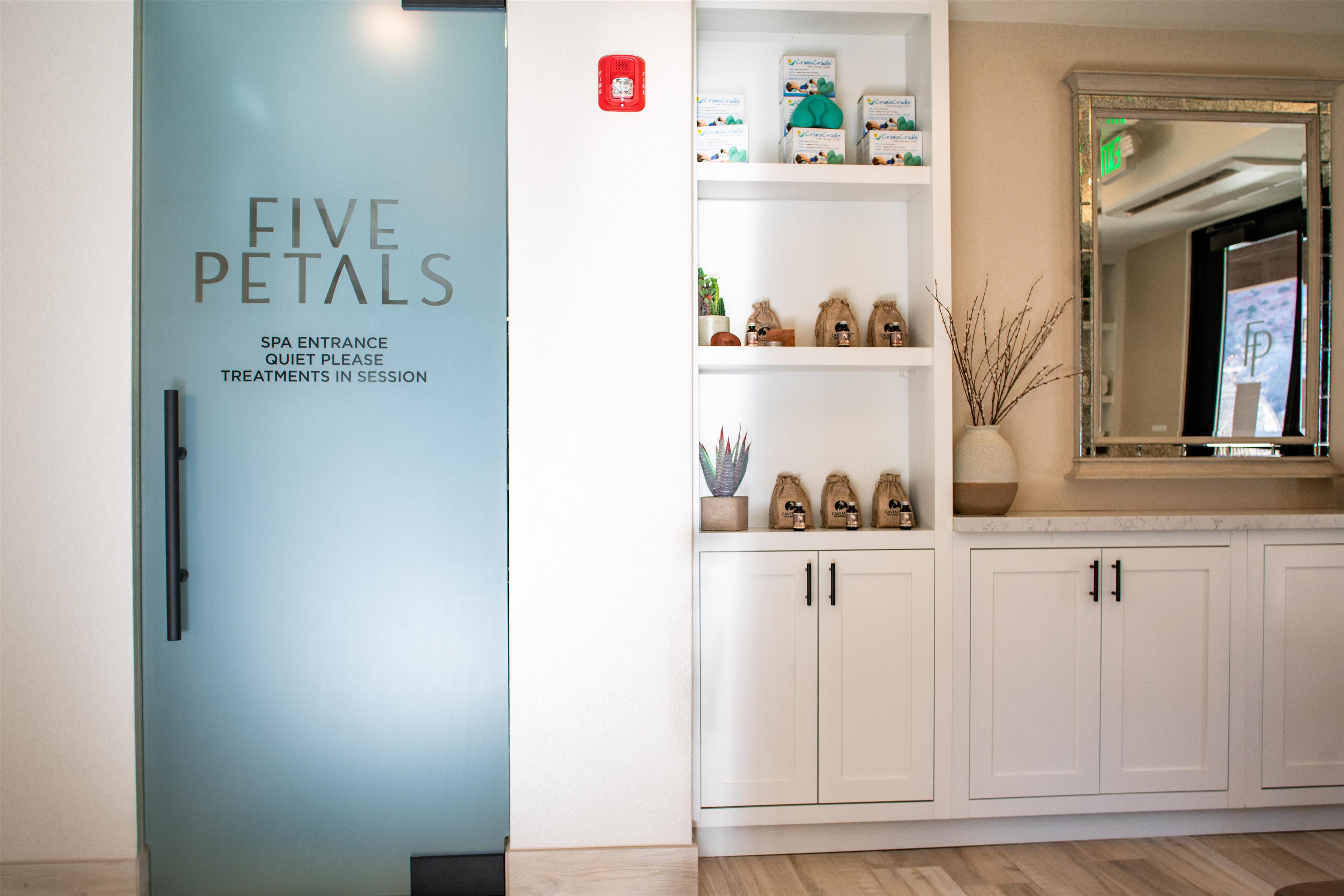 Recreational Facility | Cliffrose Springdale, Curio Collection by Hilton