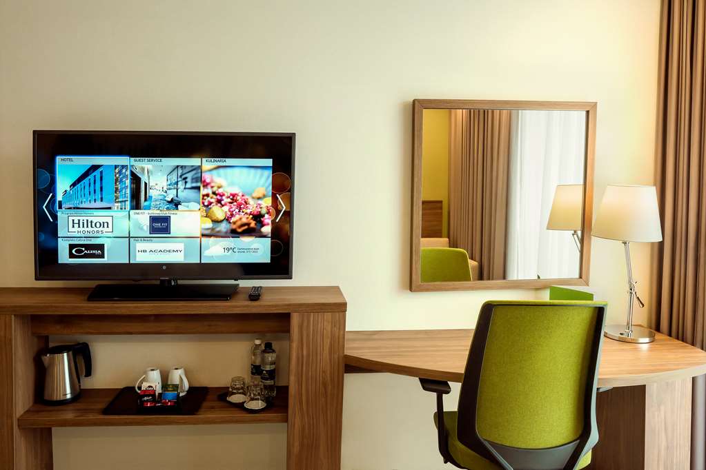 Hampton by Hilton Kalisz Room Type - QUEEN FAMILY ROOM