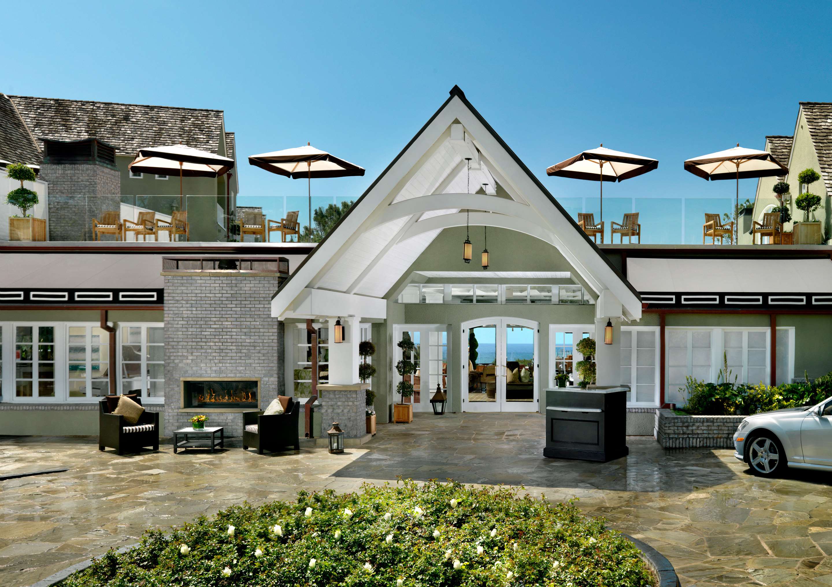 L'Auberge Del Mar Front Drive | L'Auberge Del Mar