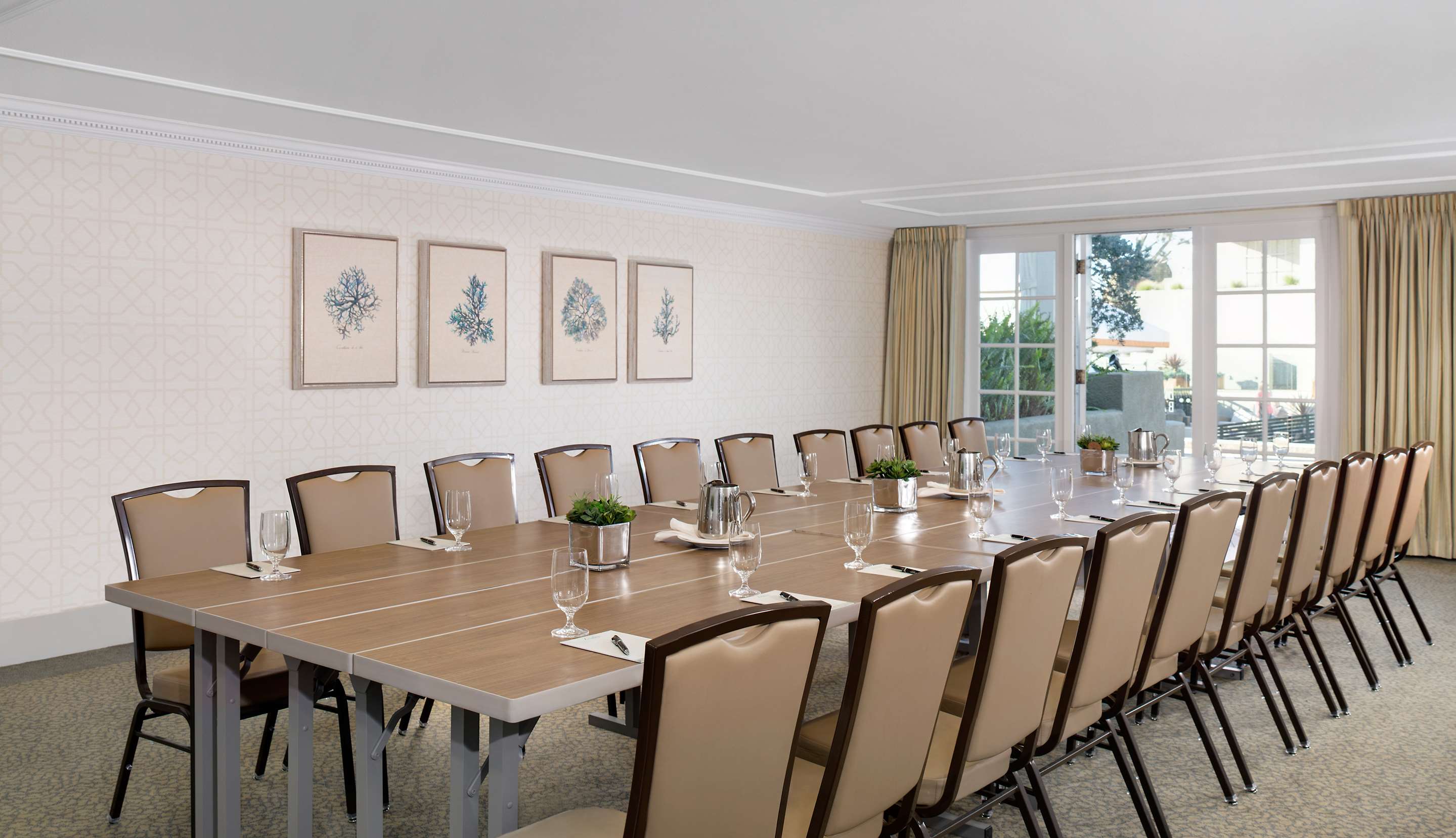 Sapphire Meeting Room | L'Auberge Del Mar
