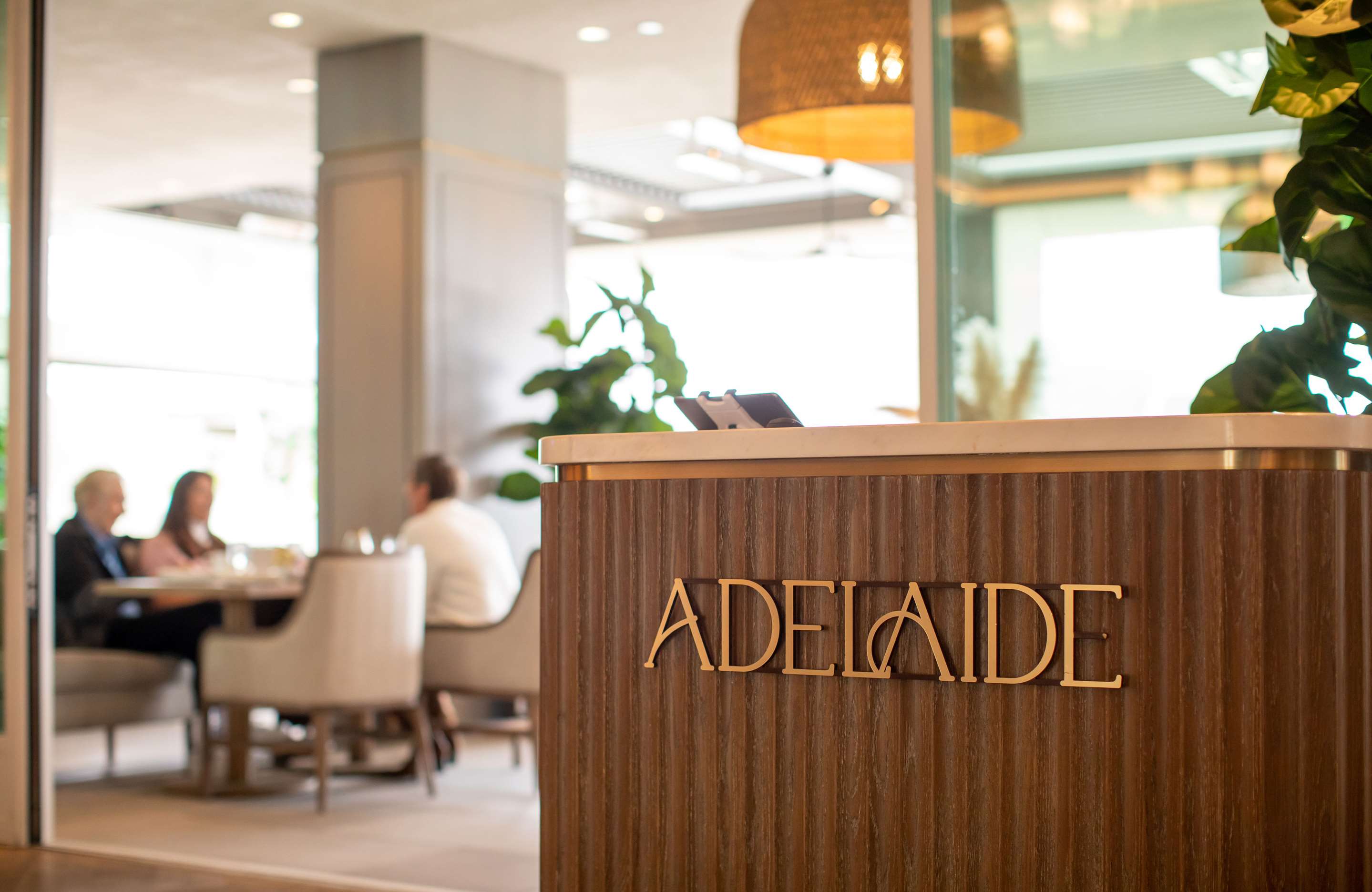 Adelaide Restaurant | L'Auberge Del Mar