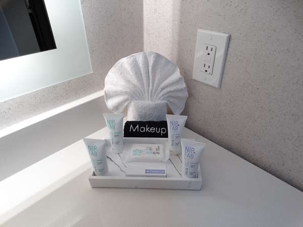 Suite-1 King Bed, Non-Smoking, Sofabed, Covered Patio, Private Patio, Microwave And Refrigerator, Keurig Coffee Maker