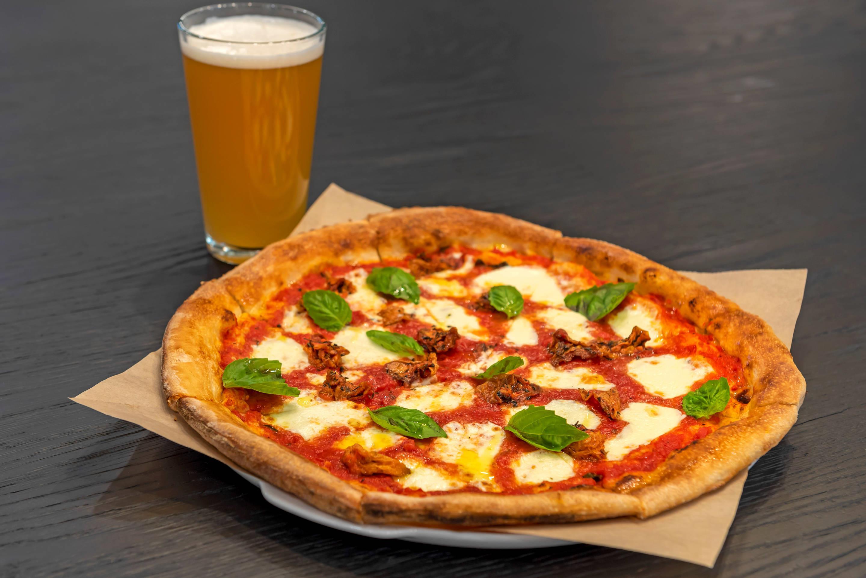 On-site restaurant | Cambria Hotel Detroit - Shelby Township