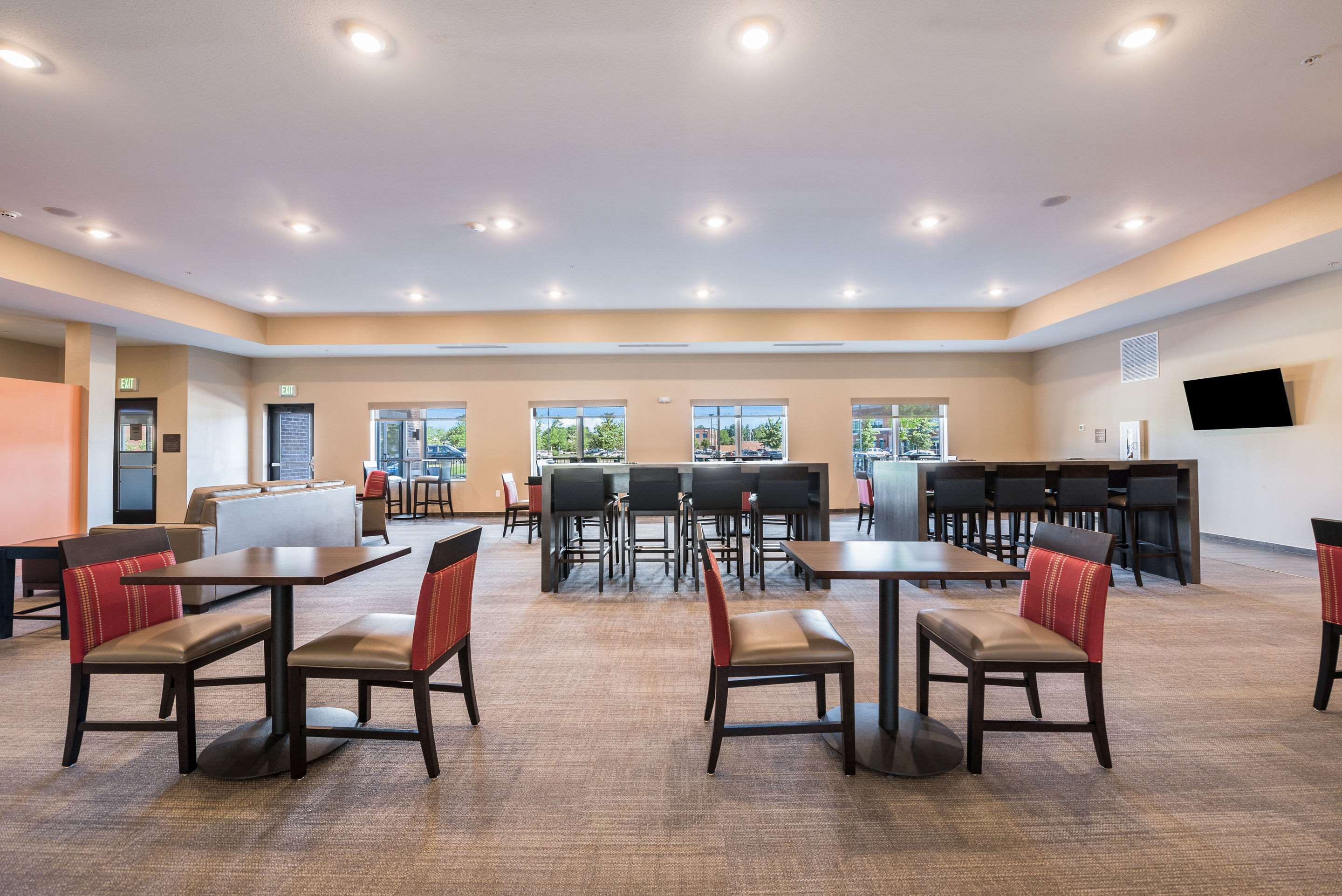 Breakfast area | Comfort Suites Marysville Columbus - Northwest