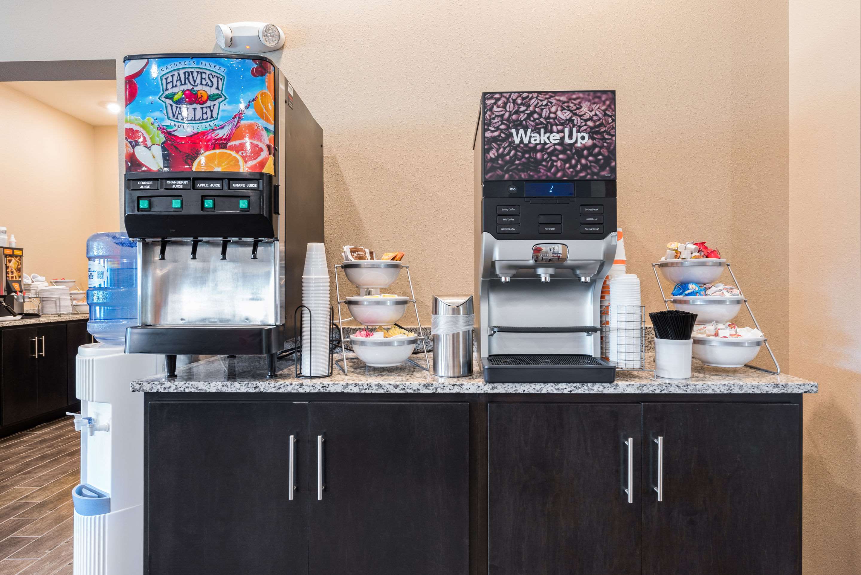 Breakfast area | Comfort Suites Marysville Columbus - Northwest
